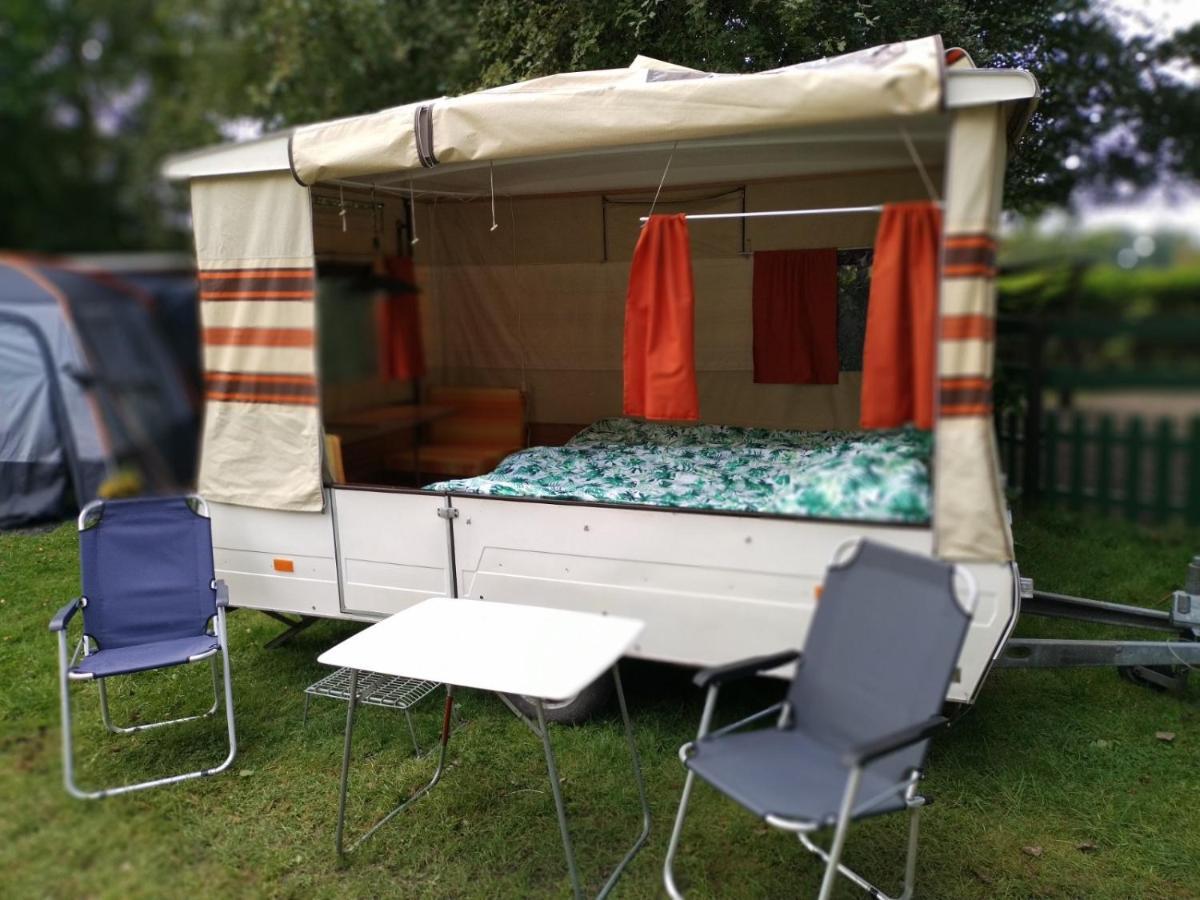 Retro Vouwwagen Hotel Tynaarlo Kültér fotó
